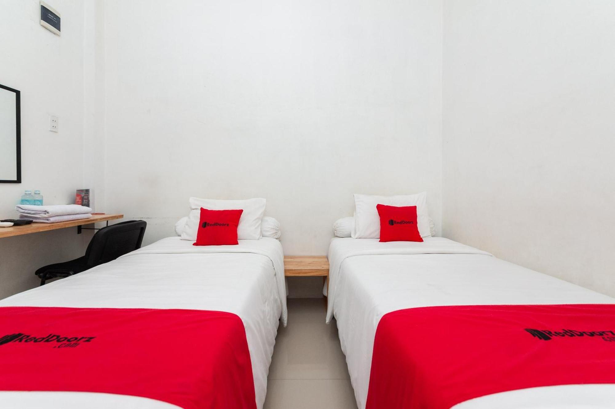 RedDoorz Syariah near RSUD Zainoel Abidin Banda Aceh Hotel Bagian luar foto