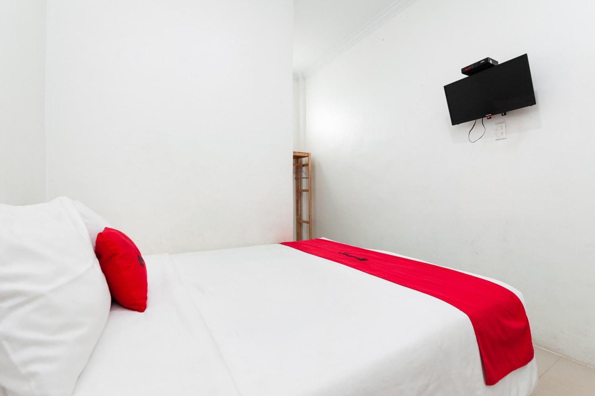 RedDoorz Syariah near RSUD Zainoel Abidin Banda Aceh Hotel Bagian luar foto