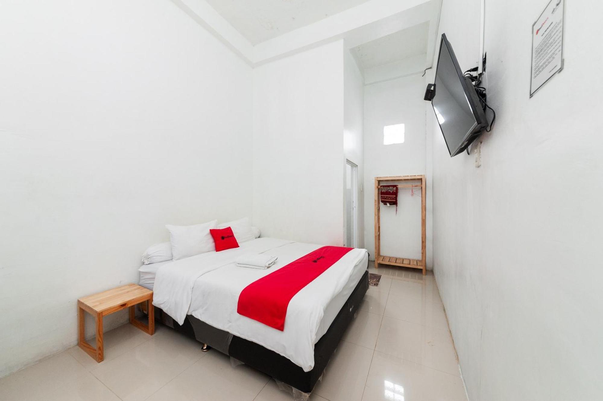 RedDoorz Syariah near RSUD Zainoel Abidin Banda Aceh Hotel Bagian luar foto